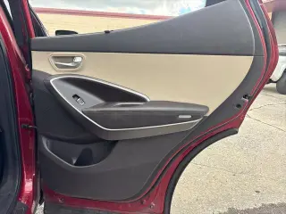 Hyundai SANTA FE Sport 2014 2.4L SUV de 4 puertas