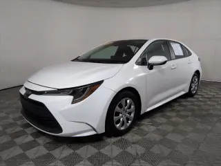 Toyota Corolla 2024 LE 4dr Sedán