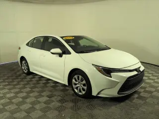 Toyota Corolla 2024 LE 4dr Sedán