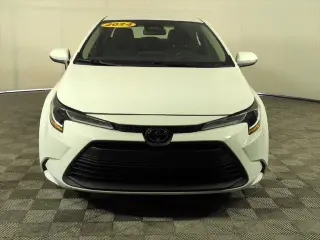 Toyota Corolla 2024 LE 4dr Sedán