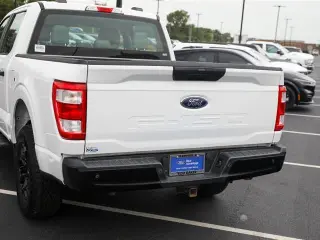 Ford F-150 2021 4x4 XL 4dr SuperCrew con cabina de 5.5 pies de largo