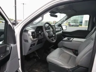 Ford F-150 2021 4x4 XL 4dr SuperCrew con cabina de 5.5 pies de largo