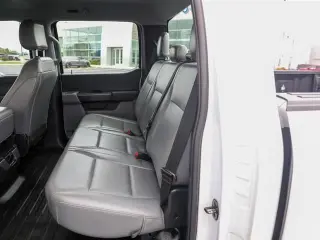 Ford F-150 2021 4x4 XL 4dr SuperCrew con cabina de 5.5 pies de largo