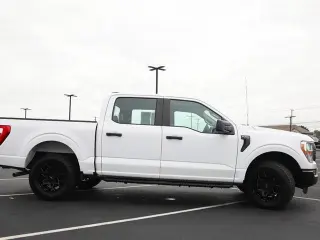 Ford F-150 2021 4x4 XL 4dr SuperCrew con cabina de 5.5 pies de largo
