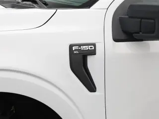 Ford F-150 2021 4x4 XL 4dr SuperCrew con cabina de 5.5 pies de largo