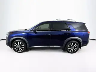 Nissan Pathfinder 2023 AWD Platinum 4dr SUV