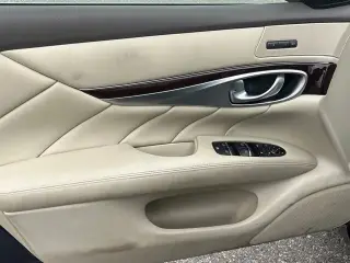 INFINITI M37 2012 4dr Sedán