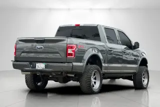 Ford F-150 2018 4x4 XLT 4dr SuperCrew 5.5 ft. SB