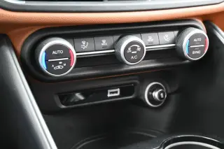 Alfa Romeo Giulia 2020 Base 4dr Sedán