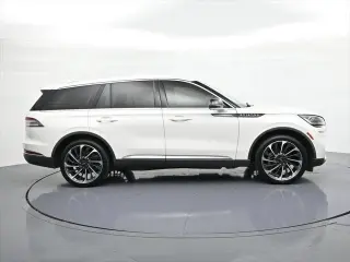 Lincoln Aviator 2022 AWD Reserve 4dr SUV