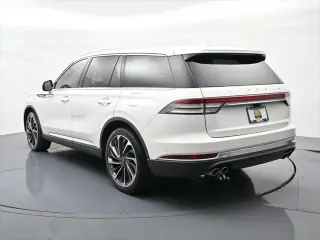 Lincoln Aviator 2022 AWD Reserve 4dr SUV