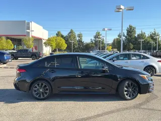 Toyota Corolla 2025 SE 4dr Sedán