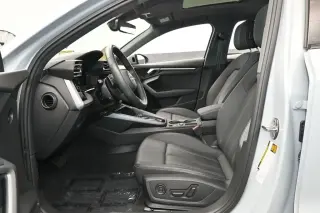 Audi A3 2025 AWD quattro Premium 40 TFSI 4dr Sedán