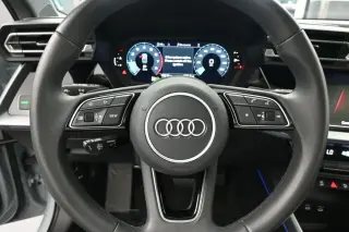 Audi A3 2025 AWD quattro Premium 40 TFSI 4dr Sedán