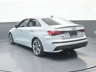Audi A3 2025 AWD quattro Premium 40 TFSI 4dr Sedán
