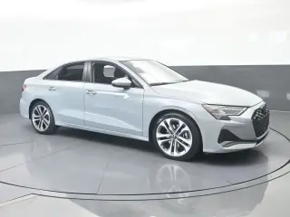 Audi A3 2025 AWD quattro Premium 40 TFSI 4dr Sedán