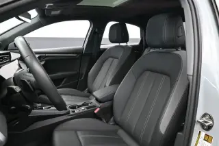 Audi A3 2025 AWD quattro Premium 40 TFSI 4dr Sedán