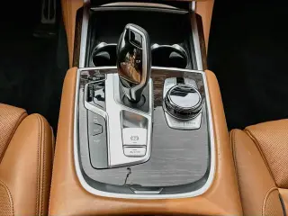 BMW Serie 7 2021 AWD 750i xDrive 4dr Sedán