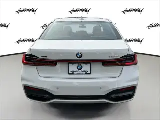 BMW Serie 7 2021 AWD 750i xDrive 4dr Sedán