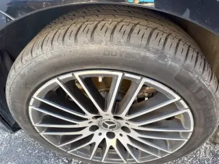 Mercedes-Benz Clase C 2023 C 300 4dr Sedán