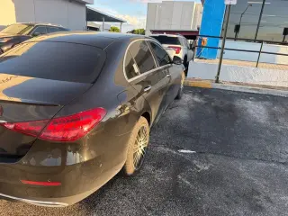 Mercedes-Benz Clase C 2023 C 300 4dr Sedán