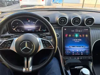 Mercedes-Benz Clase C 2023 C 300 4dr Sedán