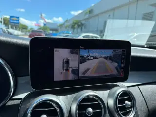 Mercedes-Benz Clase C 2021 C 300 Sedán de 4 puertas