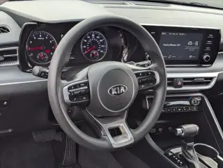 Kia K5 2021 LXS 4dr Sedán