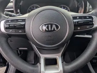 Kia K5 2021 LXS 4dr Sedán