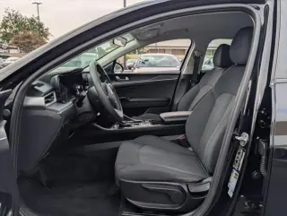 Kia K5 2021 LXS 4dr Sedán