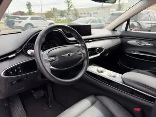 Genesis GV70 2025 AWD 2.5T Standard SUV 4 puertas