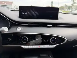 Genesis GV70 2025 AWD 2.5T Standard SUV 4 puertas