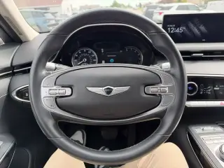 Genesis GV70 2025 AWD 2.5T Standard SUV 4 puertas