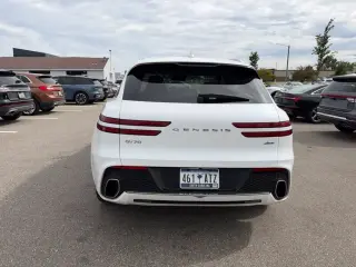 Genesis GV70 2025 AWD 2.5T Standard SUV 4 puertas