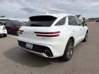 Genesis GV70 2025 AWD 2.5T Standard SUV 4 puertas