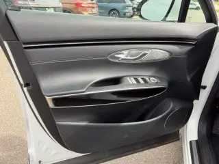 Genesis GV70 2025 AWD 2.5T Standard SUV 4 puertas