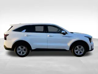 Kia Sorento 2026 LX 4dr SUV