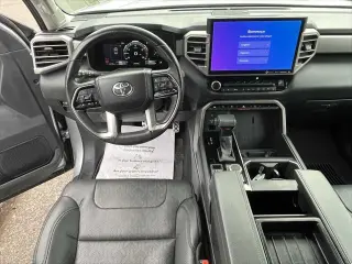 Toyota Tundra 2024 4x4 Limited 4dr CrewMax Cab Pickup LB