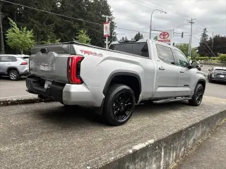 Toyota Tundra 2024 4x4 Limited 4dr CrewMax Cab Pickup LB