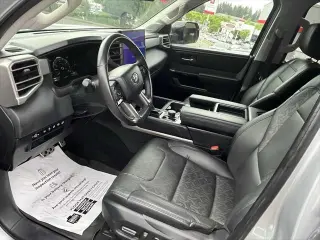 Toyota Tundra 2024 4x4 Limited 4dr CrewMax Cab Pickup LB