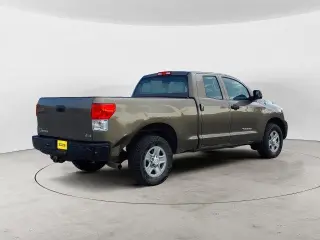 Toyota Tundra 2013 4x4 Grado 4dr Doble Cabina Pickup SB (4.6L V8)
