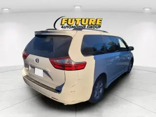 Toyota Sienna 2018 LE 7-Pasajeros Asiento de Acceso Automático 4dr Mini-Van