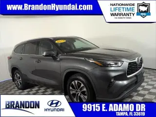 Toyota Highlander 2022 AWD XLE 4dr SUV