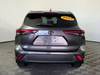 Toyota Highlander 2022 AWD XLE 4dr SUV