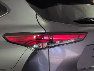 Toyota Highlander 2022 AWD XLE 4dr SUV
