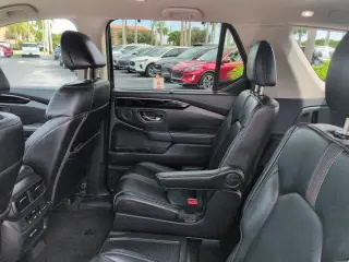 Honda Pilot 2023 AWD EX-L 4dr SUV con asientos del capitán traseros