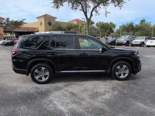 Honda Pilot 2023 AWD EX-L 4dr SUV con asientos del capitán traseros