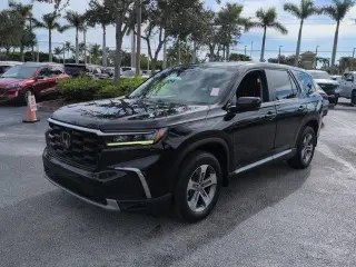 Honda Pilot 2023 AWD EX-L 4dr SUV con asientos del capitán traseros