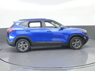 Kia Seltos 2024 S 4dr SUV