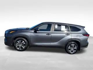 Toyota Highlander 2023 AWD L 4 SUV